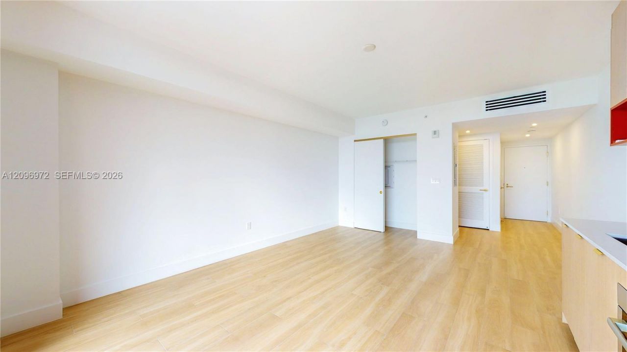 90 32nd Street , Unit 922, Miami, FL 33127 Photo