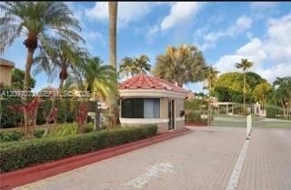 2001 NW 99th Ter, Pembroke Pines, FL 33024 Photo