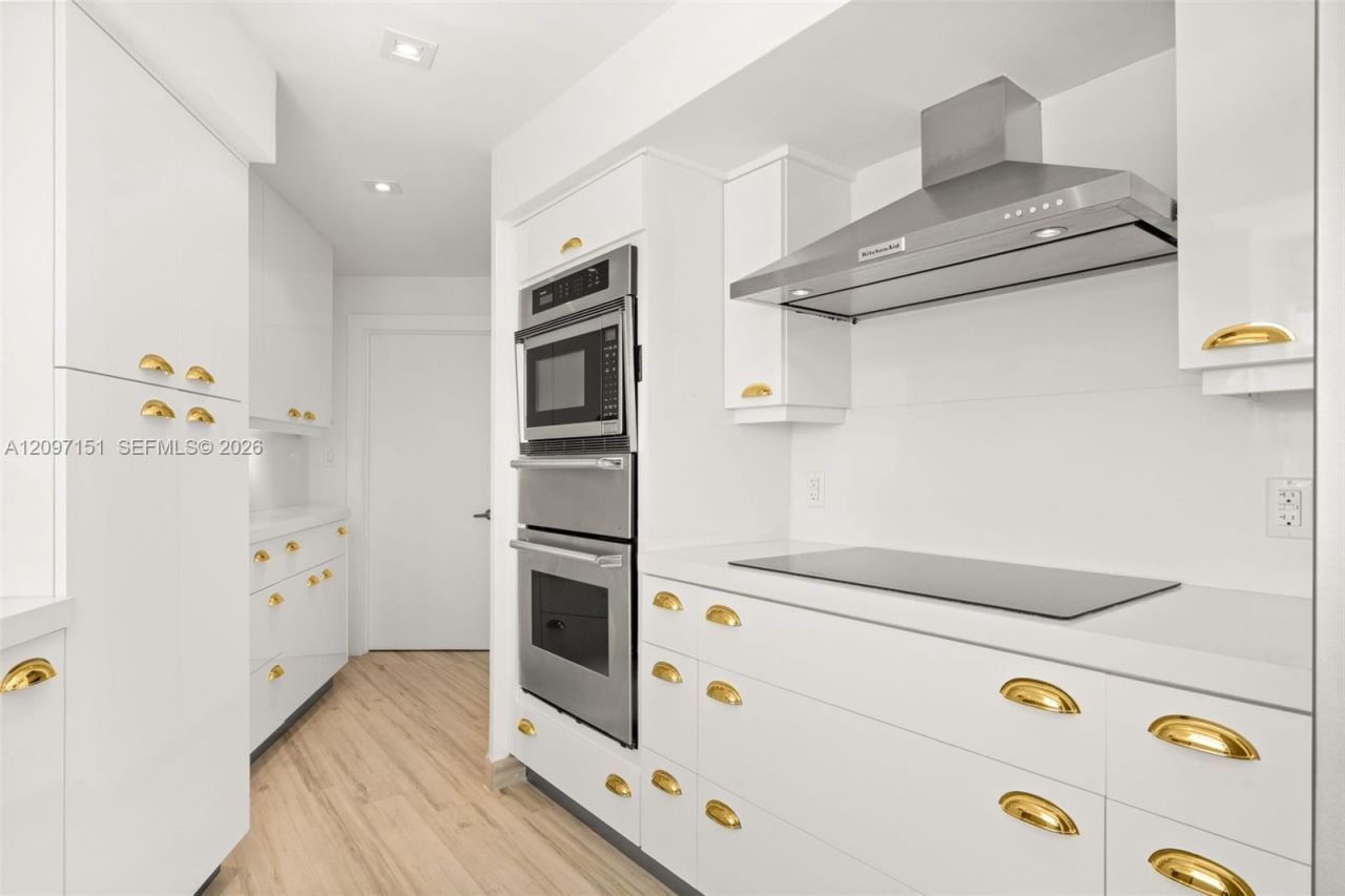 4925 Collins Ave , Unit 4A, Miami Beach, FL 33140 Photo