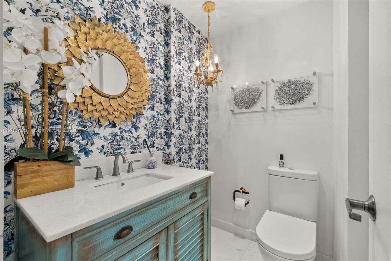 4925 Collins Ave , Unit 4A, Miami Beach, FL 33140 Photo