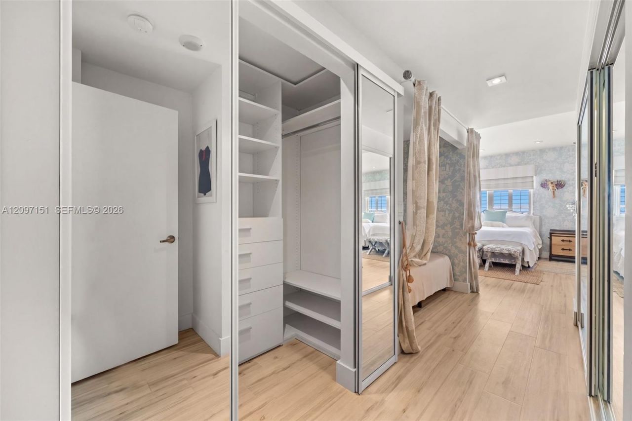 4925 Collins Ave , Unit 4A, Miami Beach, FL 33140 Photo