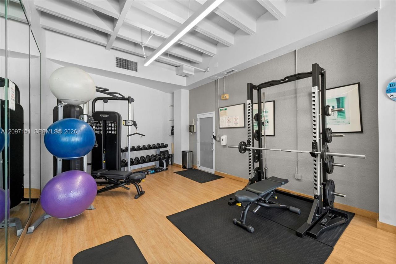 4925 Collins Ave , Unit 4A, Miami Beach, FL 33140 Photo