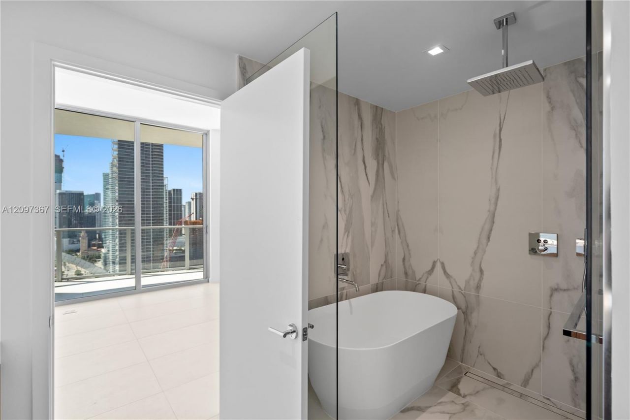 1400 Biscayne Blvd , Unit 3602, Miami, FL 33132 Photo