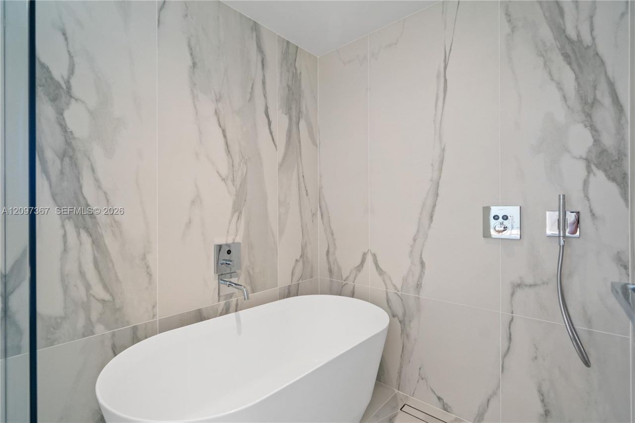 1400 Biscayne Blvd , Unit 3602, Miami, FL 33132 Photo