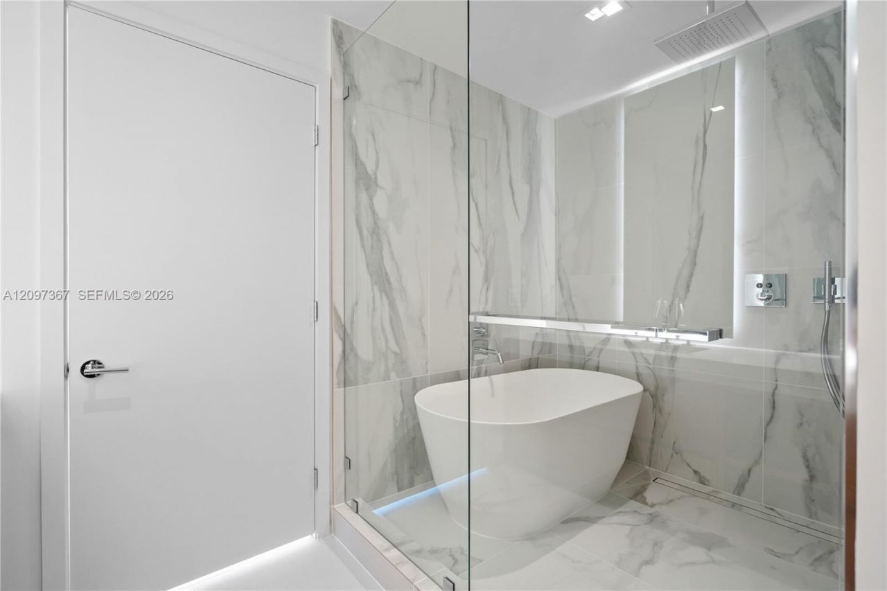 1400 Biscayne Blvd , Unit 3602, Miami, FL 33132 Photo