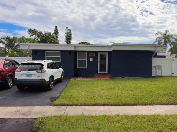 7904 NW 66th Ter , Tamarac, FL 33321
