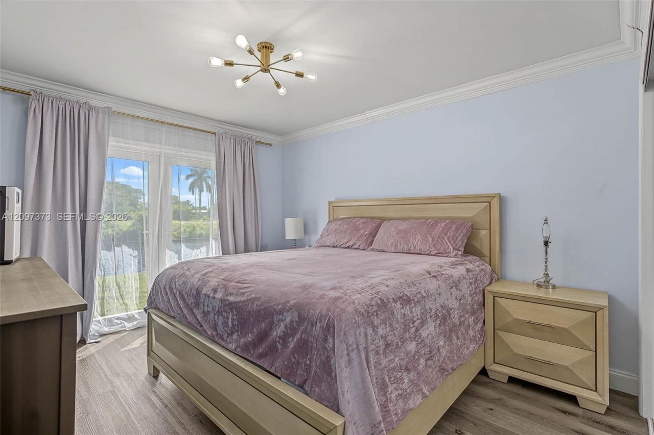 7904 NW 66th Ter, Tamarac, FL 33321 Photo