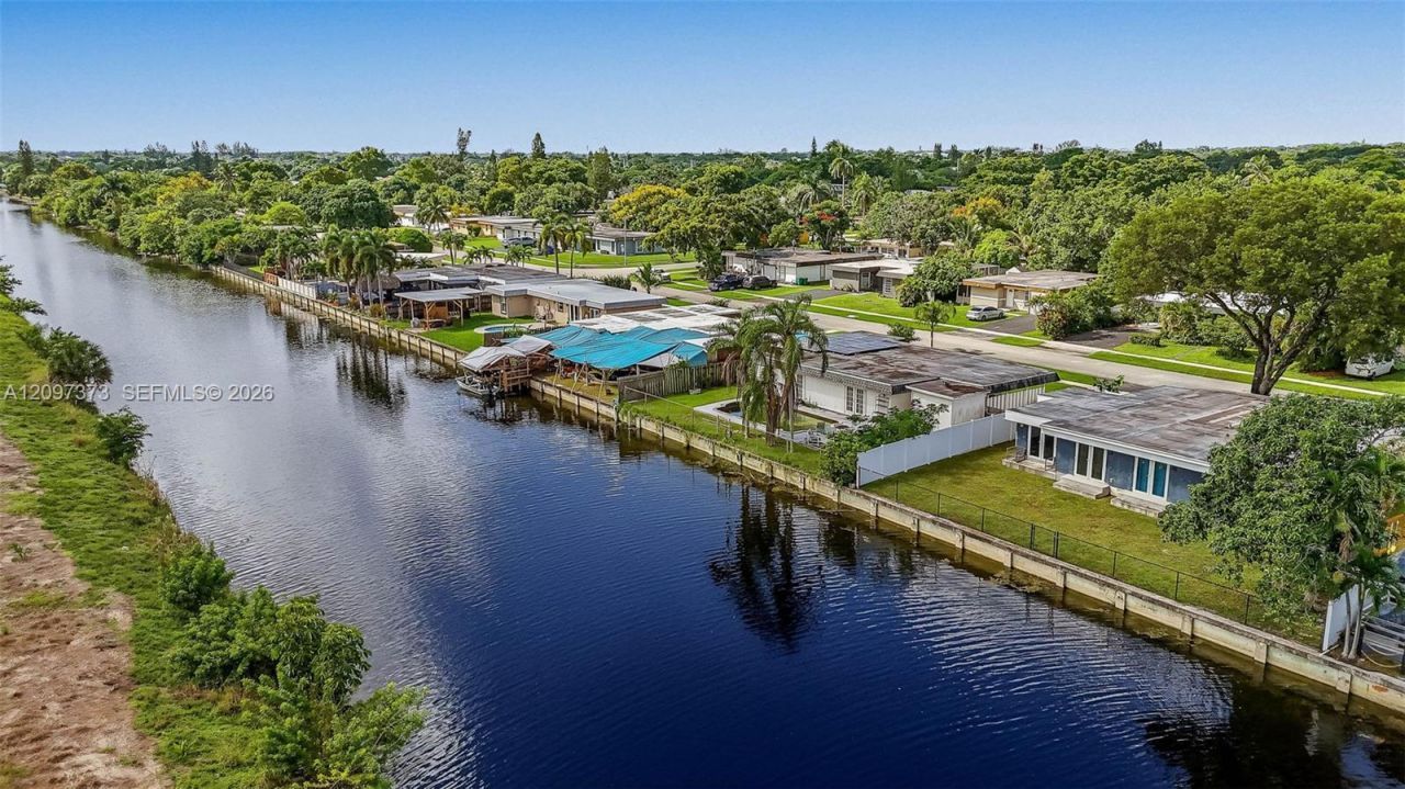 7904 NW 66th Ter, Tamarac, FL 33321 Photo