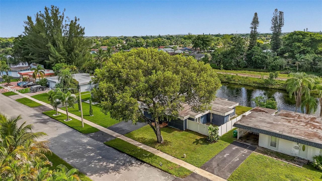 7904 NW 66th Ter, Tamarac, FL 33321 Photo