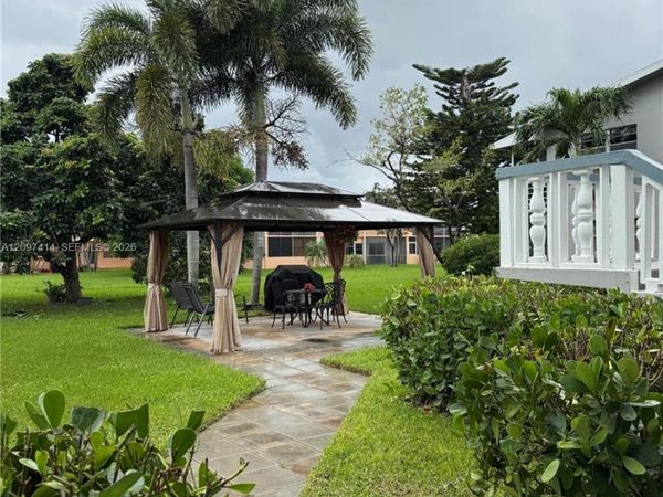 375 Sheffield P , Unit 375, West Palm Beach, FL 33417