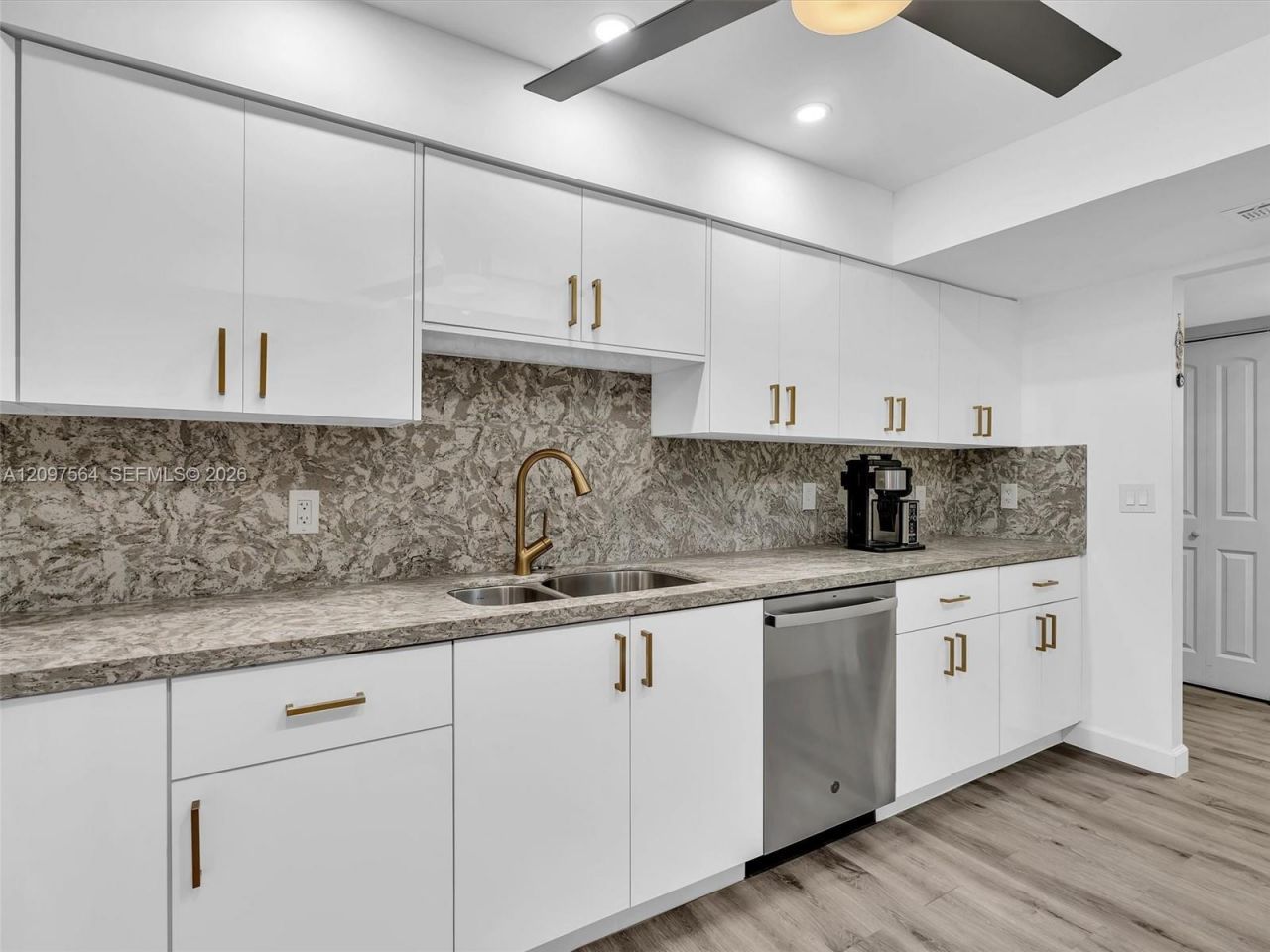 1904 S Ocean Dr , Unit 905, Hallandale Beach, FL 33009 Photo