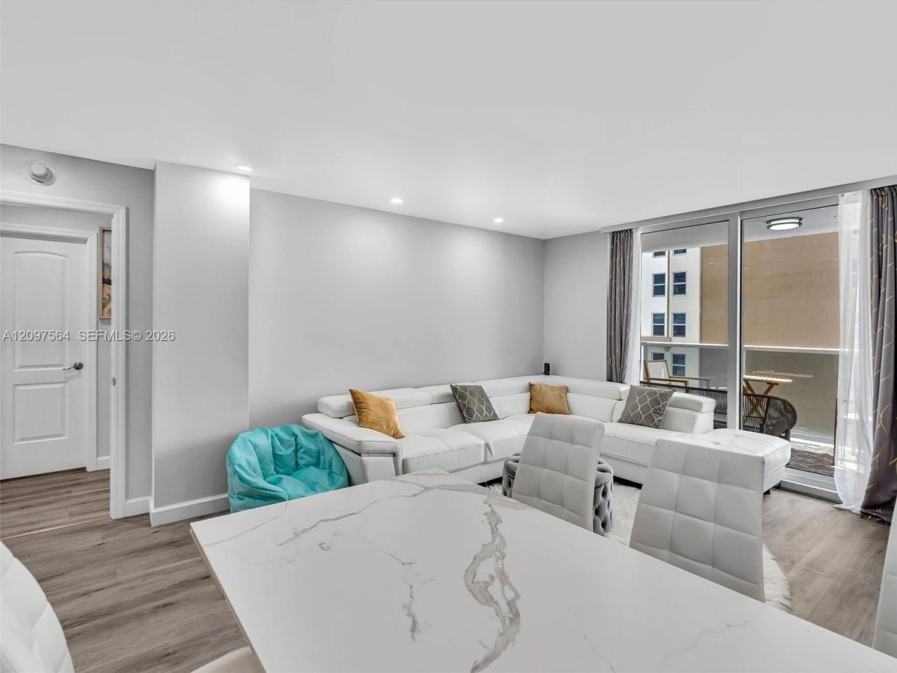 1904 S Ocean Dr , Unit 905, Hallandale Beach, FL 33009 Photo