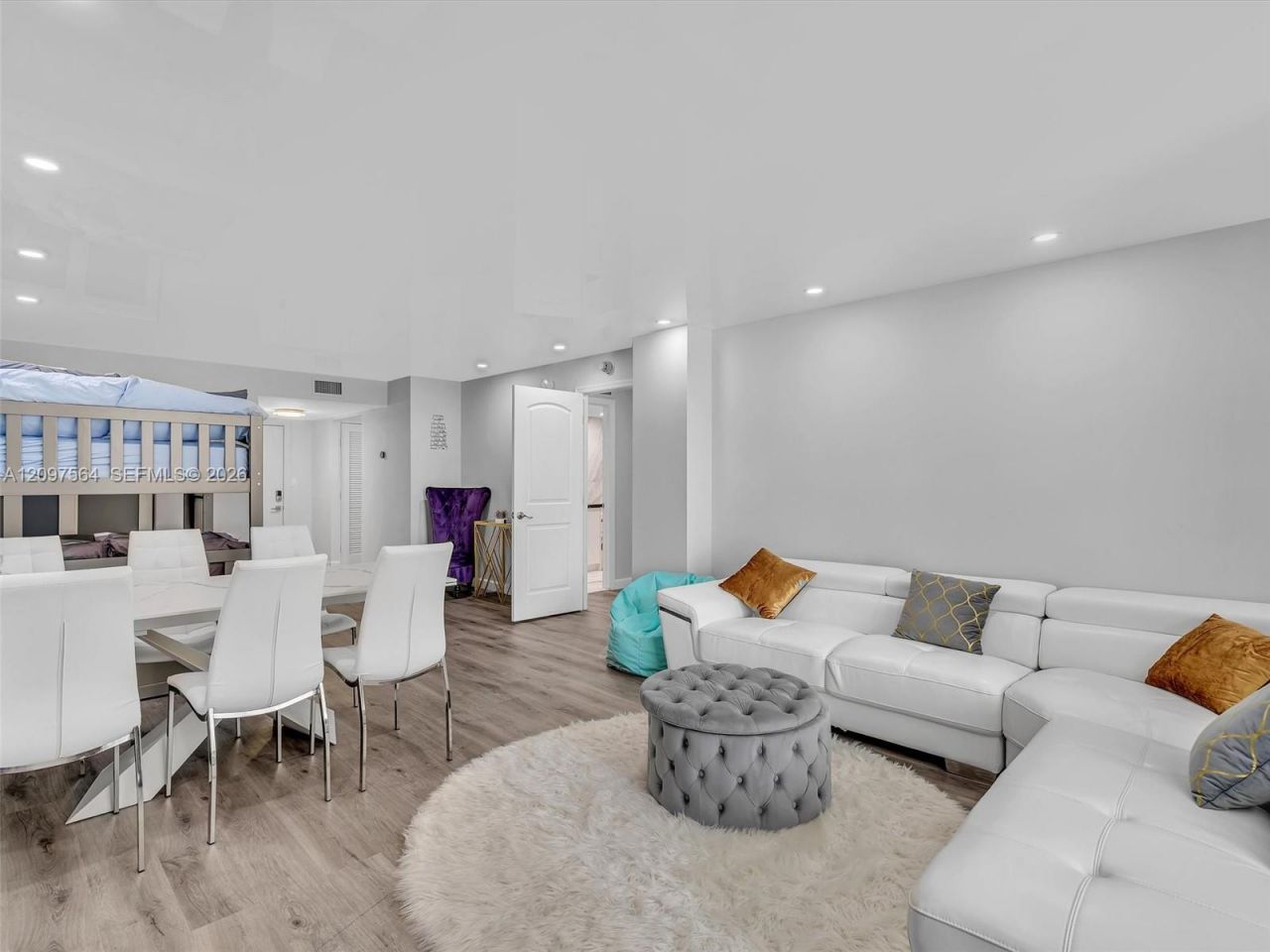 1904 S Ocean Dr , Unit 905, Hallandale Beach, FL 33009 Photo