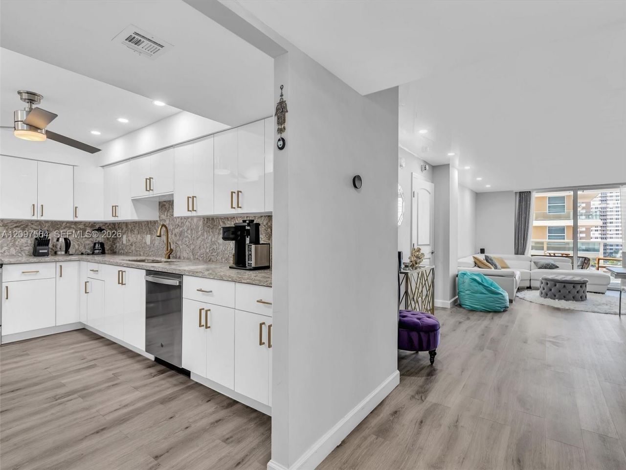 1904 S Ocean Dr , Unit 905, Hallandale Beach, FL 33009 Photo