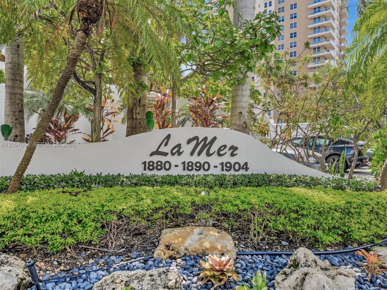 1904 S Ocean Dr , Unit 905, Hallandale Beach, FL 33009 Photo