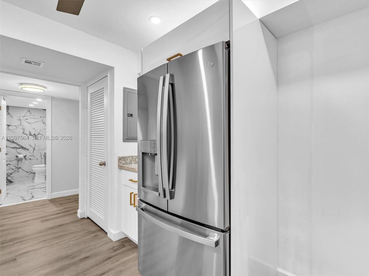 1904 S Ocean Dr , Unit 905, Hallandale Beach, FL 33009 Photo