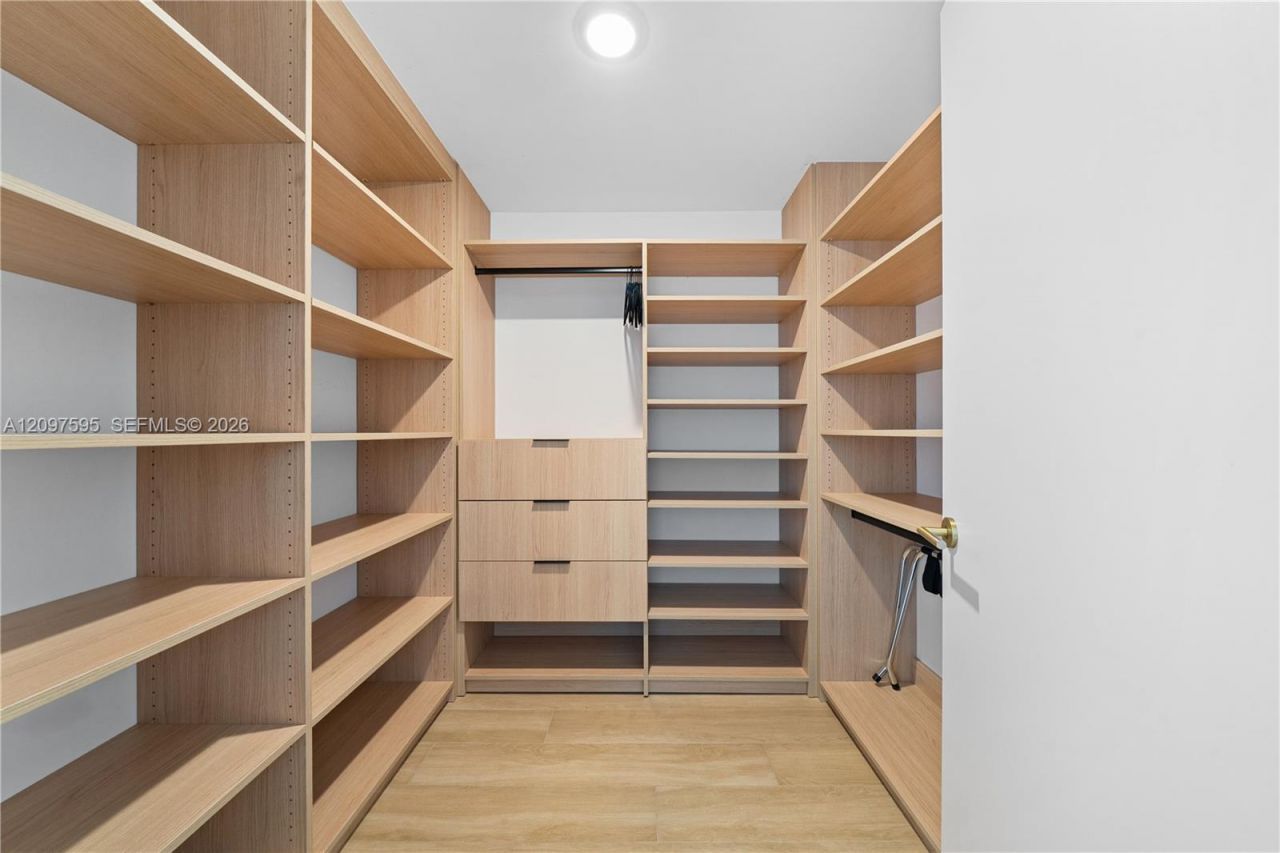90 NE 32nd , Unit 527, Miami, FL 33137 Photo