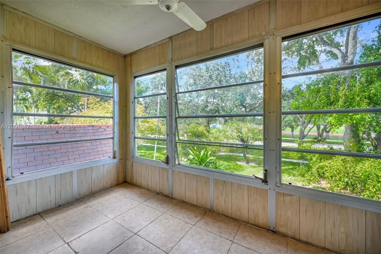 1681 NW 70th Ave , Unit 205, Plantation, FL 33313 Photo