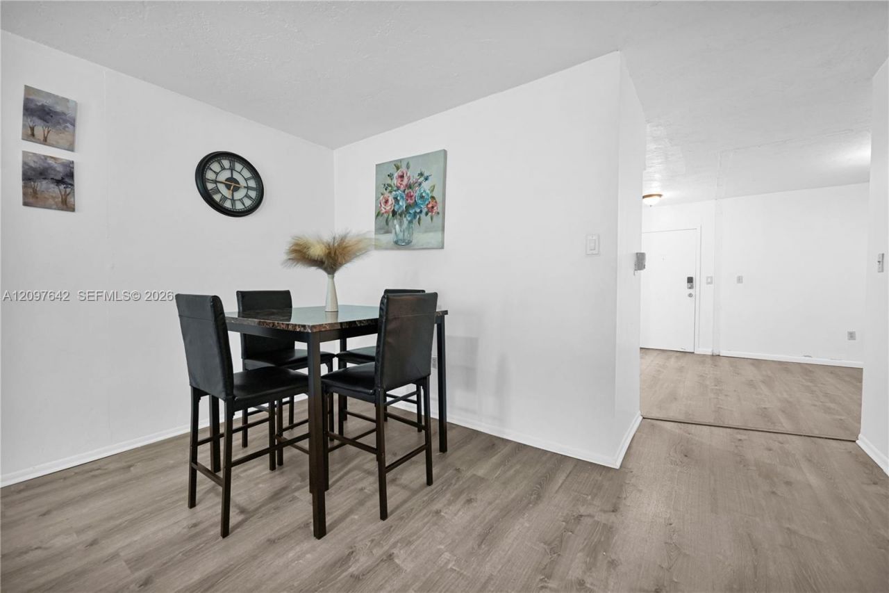 1681 NW 70th Ave , Unit 205, Plantation, FL 33313 Photo