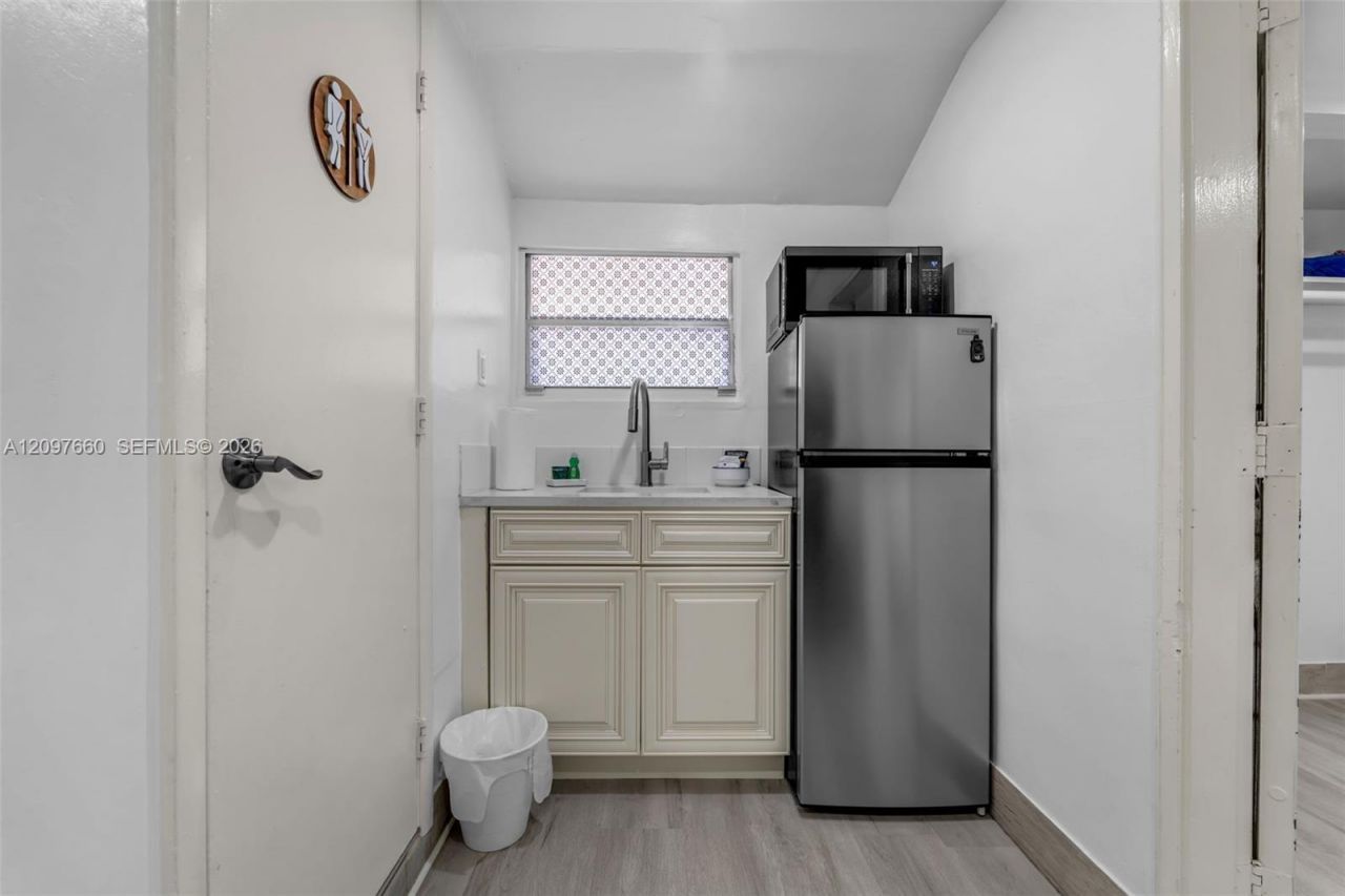 6355 SW 30th St , Miami, FL 33155 Photo