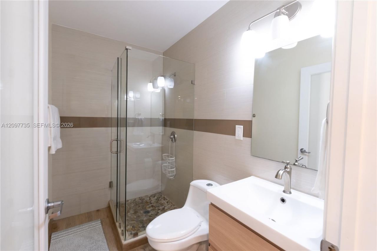 236-238 NE 1st St , Dania Beach, FL 33004 Photo