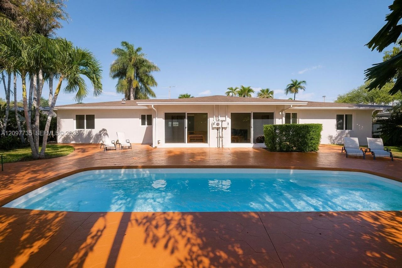 236-238 NE 1st St , Dania Beach, FL 33004 Photo