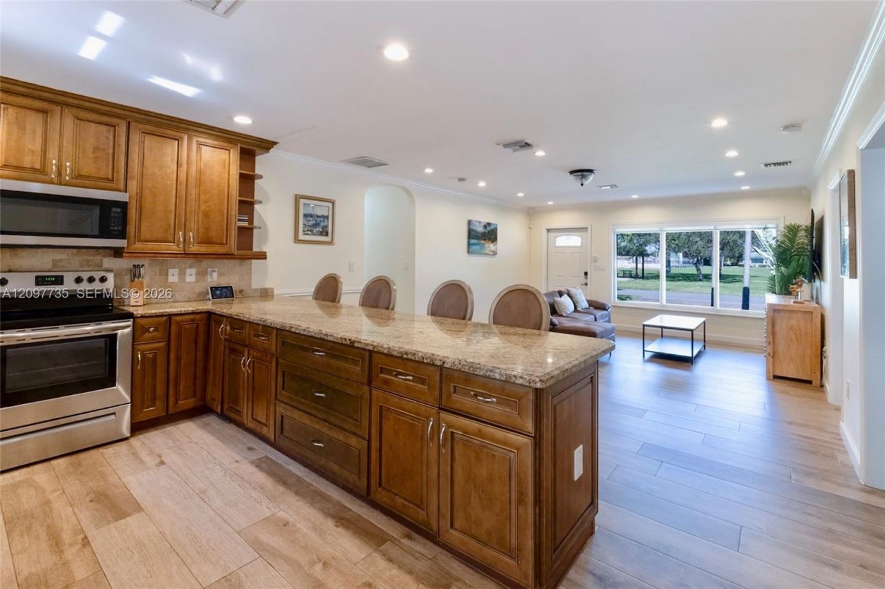 236-238 NE 1st St , Dania Beach, FL 33004 Photo
