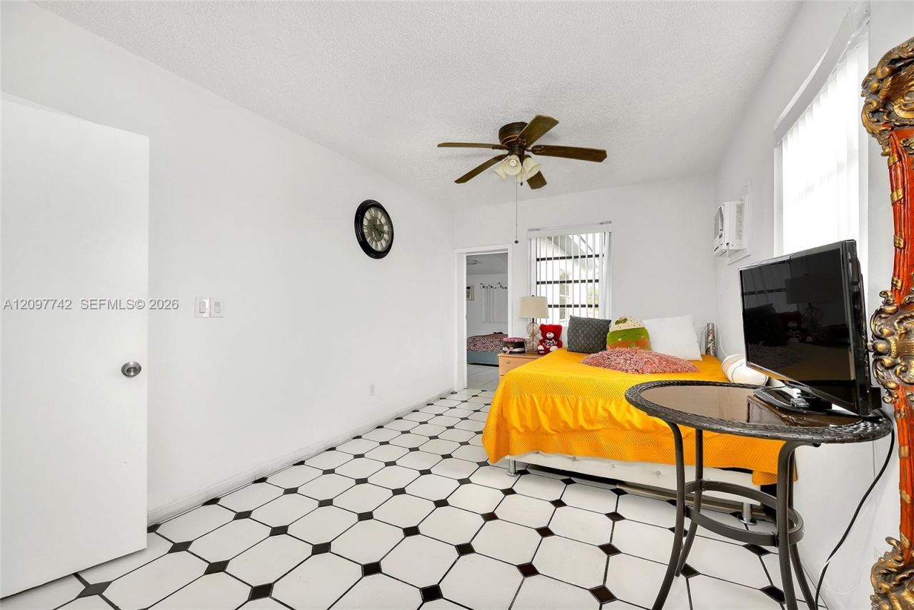 531 NW 35th Ave , Unit 2, Miami, FL 33125 Photo