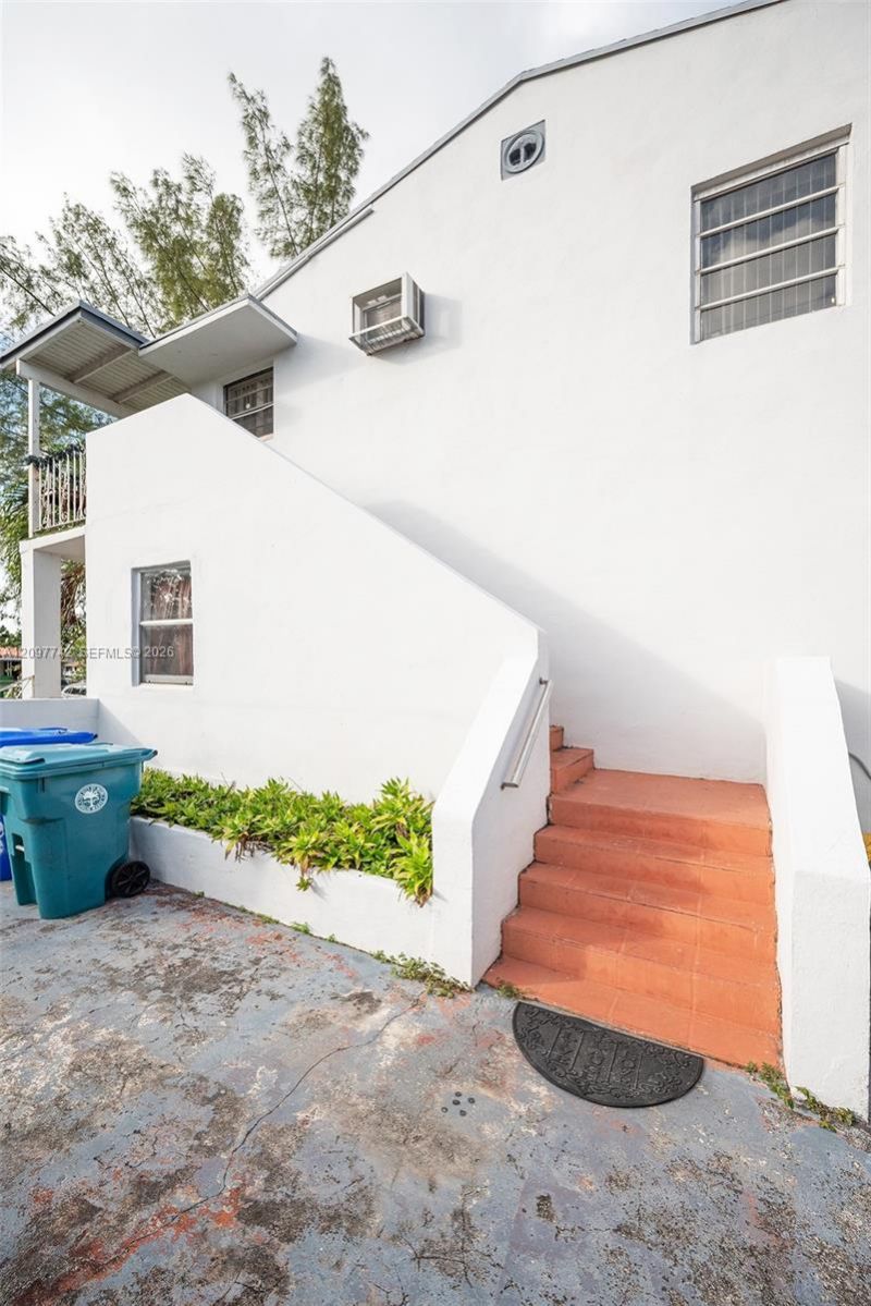 531 NW 35th Ave , Unit 2, Miami, FL 33125 Photo
