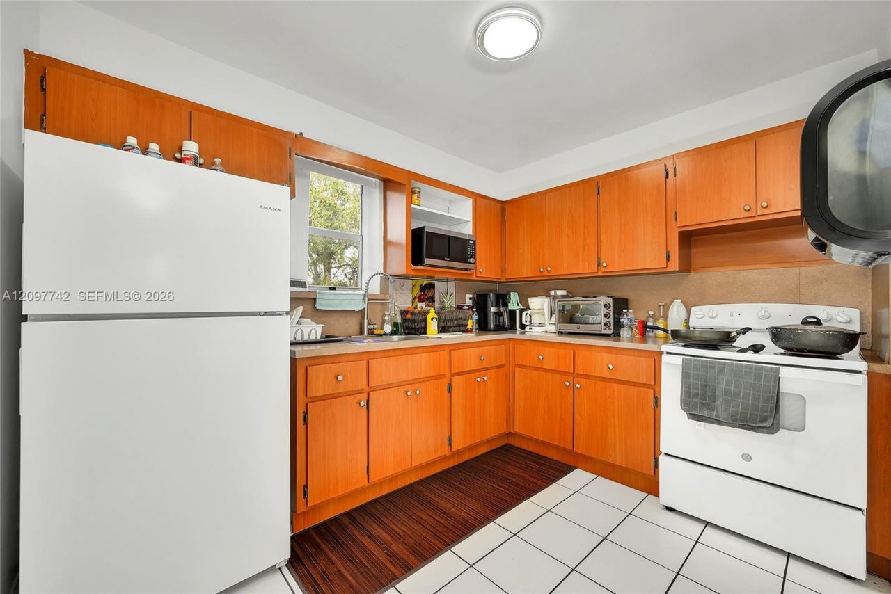 531 NW 35th Ave , Unit 2, Miami, FL 33125 Photo