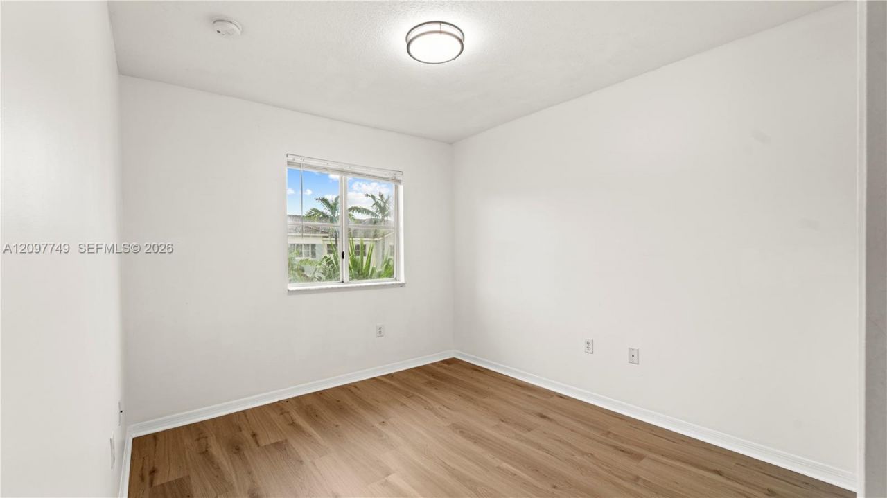 1685 SE 30th St , Homestead, FL 33035 Photo