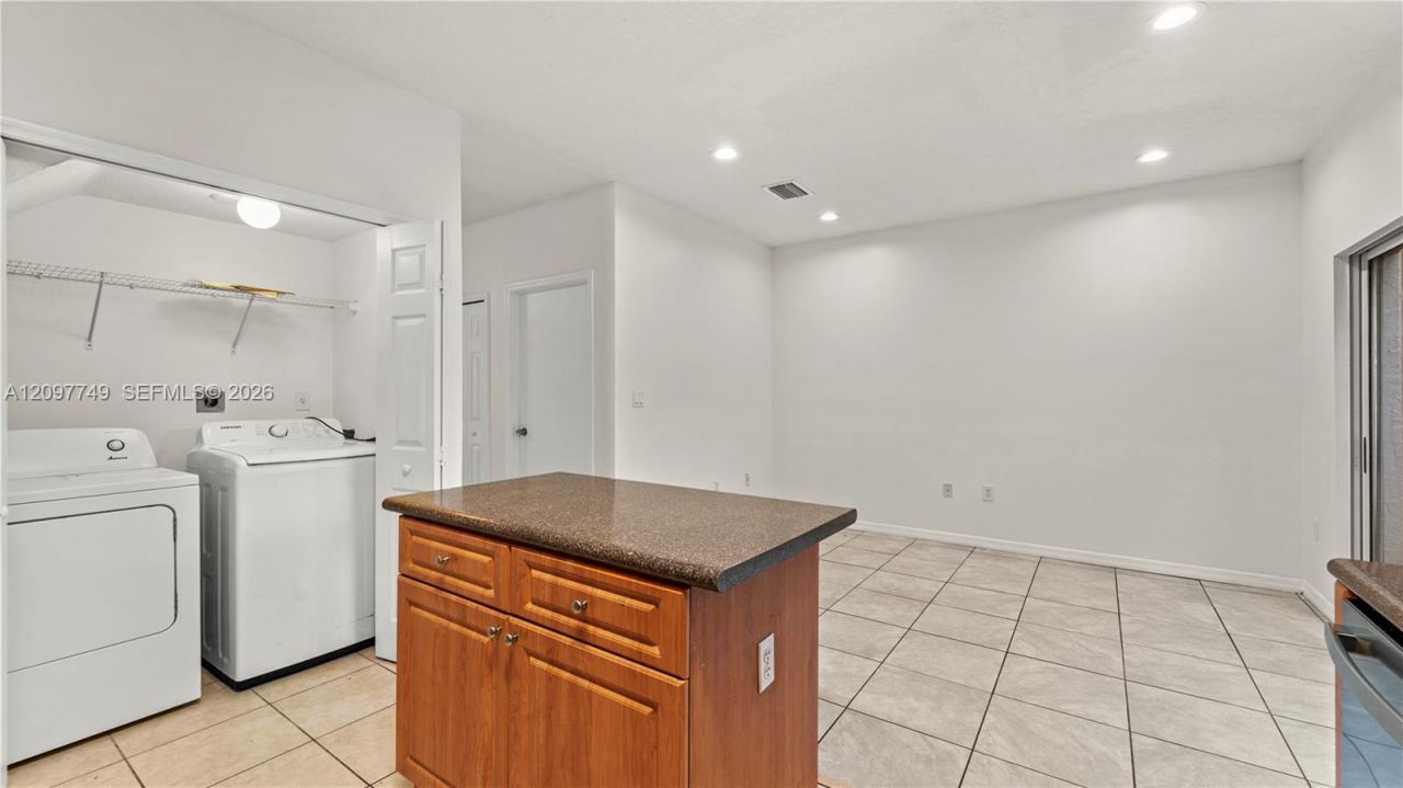 1685 SE 30th St , Homestead, FL 33035 Photo