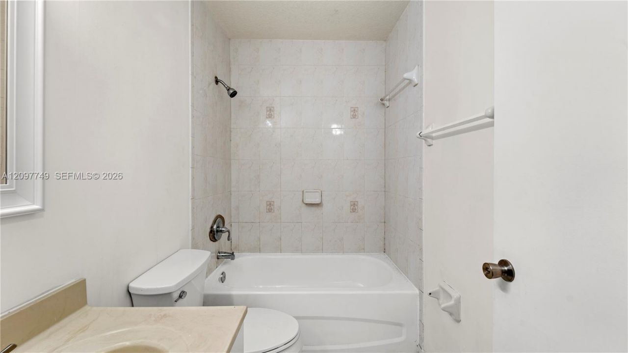 1685 SE 30th St , Homestead, FL 33035 Photo