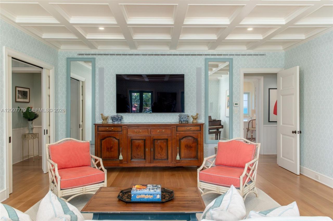 183 S Beach Rd , Jupiter Island, FL 33455 Photo