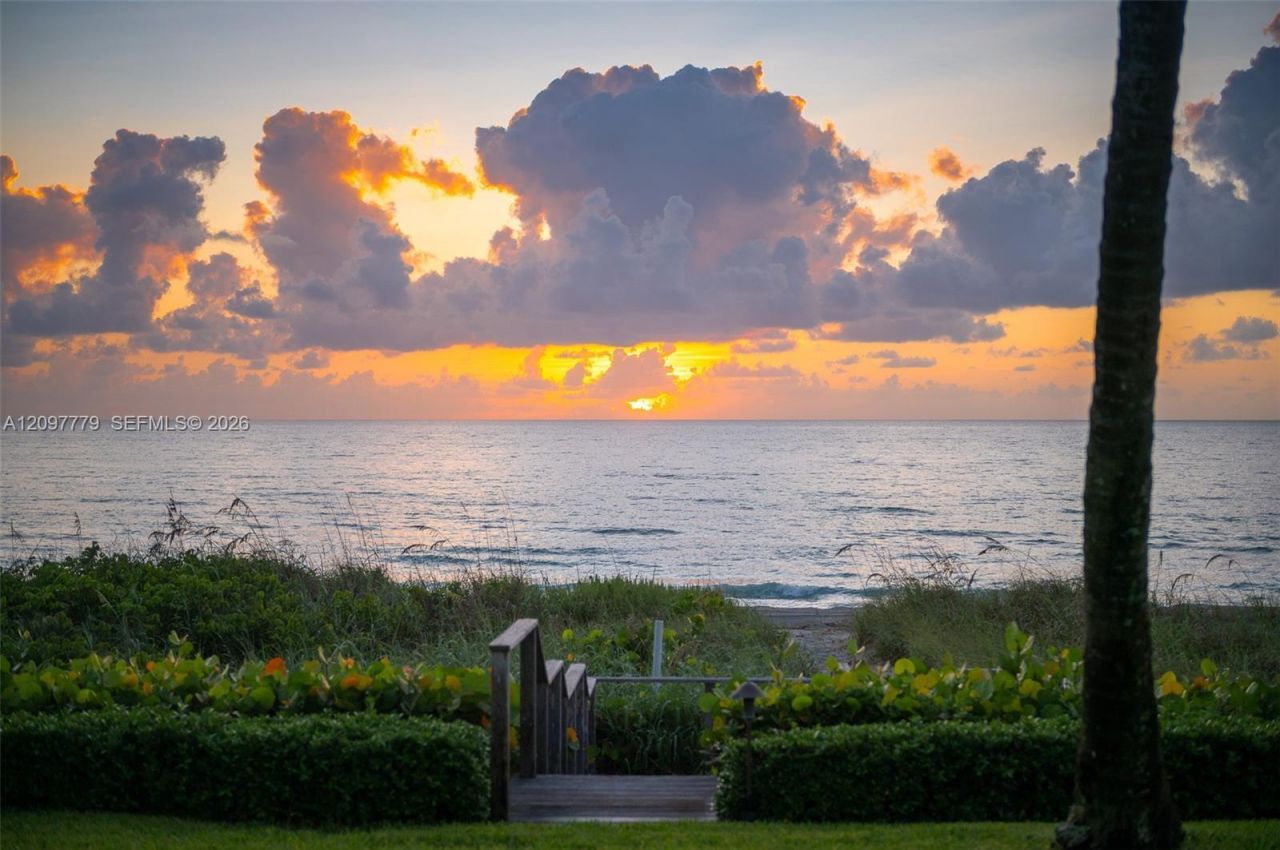 183 S Beach Rd , Jupiter Island, FL 33455 Photo