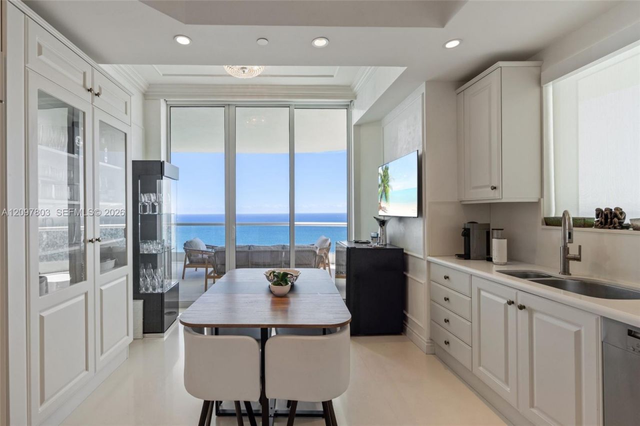 16051 Collins Ave, Unit 2901, Sunny Isles Beach, FL 33160 Photo