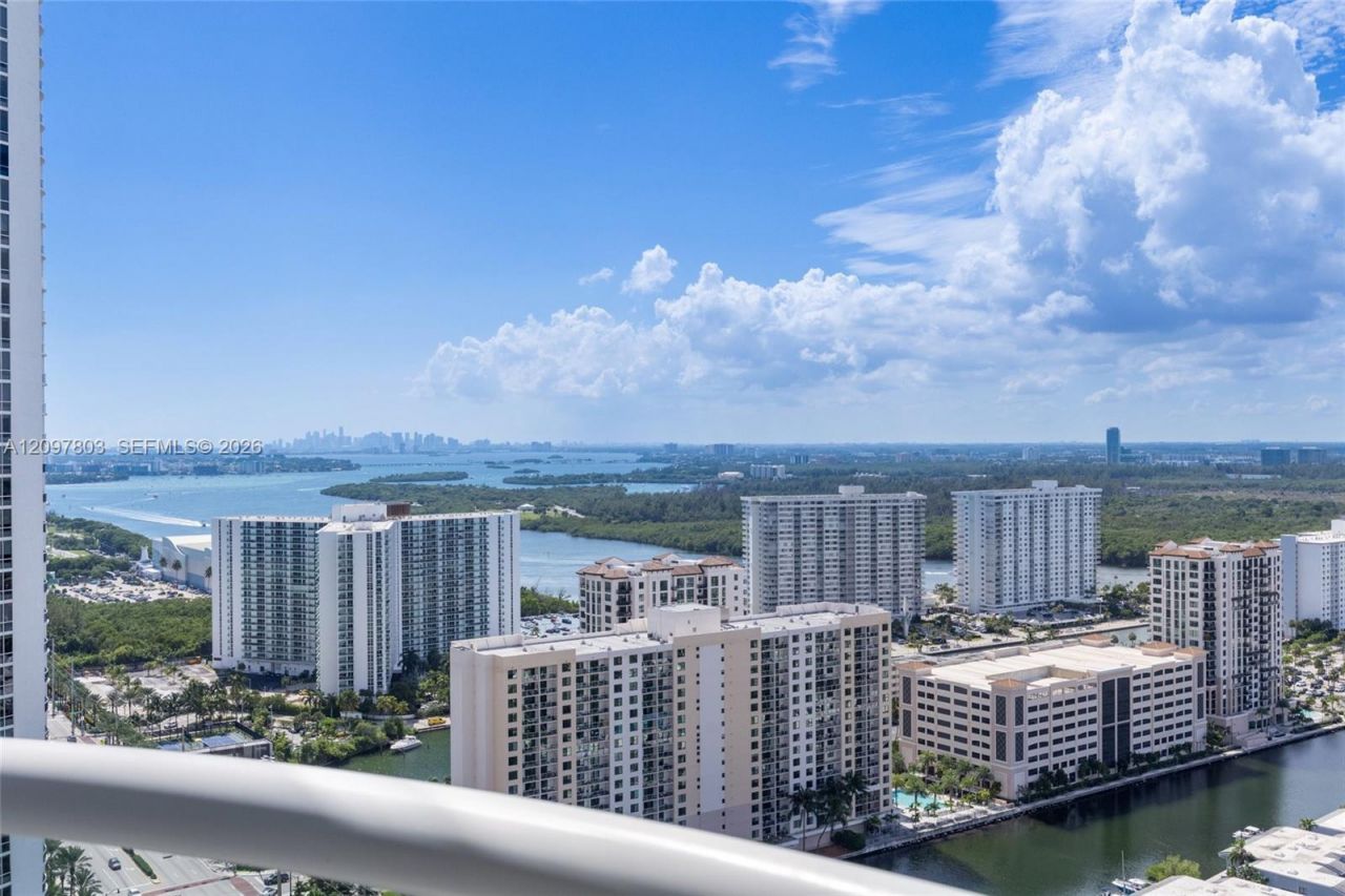 16051 Collins Ave, Unit 2901, Sunny Isles Beach, FL 33160 Photo