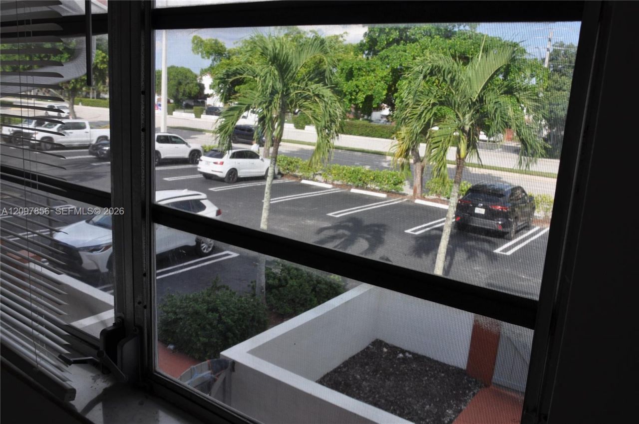 3200 Coral Springs Dr , Unit 211, Coral Springs, FL 33065 Photo