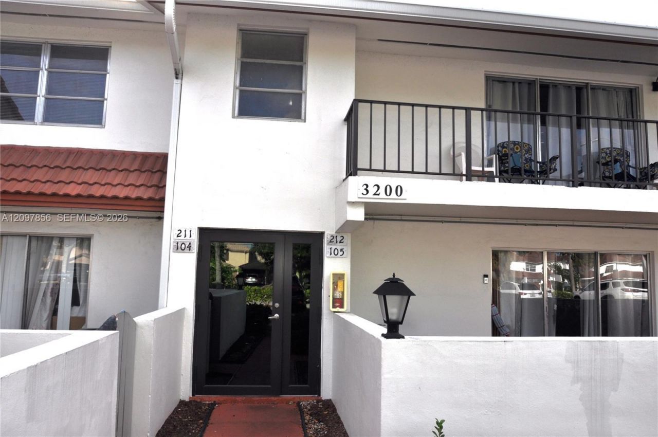3200 Coral Springs Dr , Unit 211, Coral Springs, FL 33065 Photo