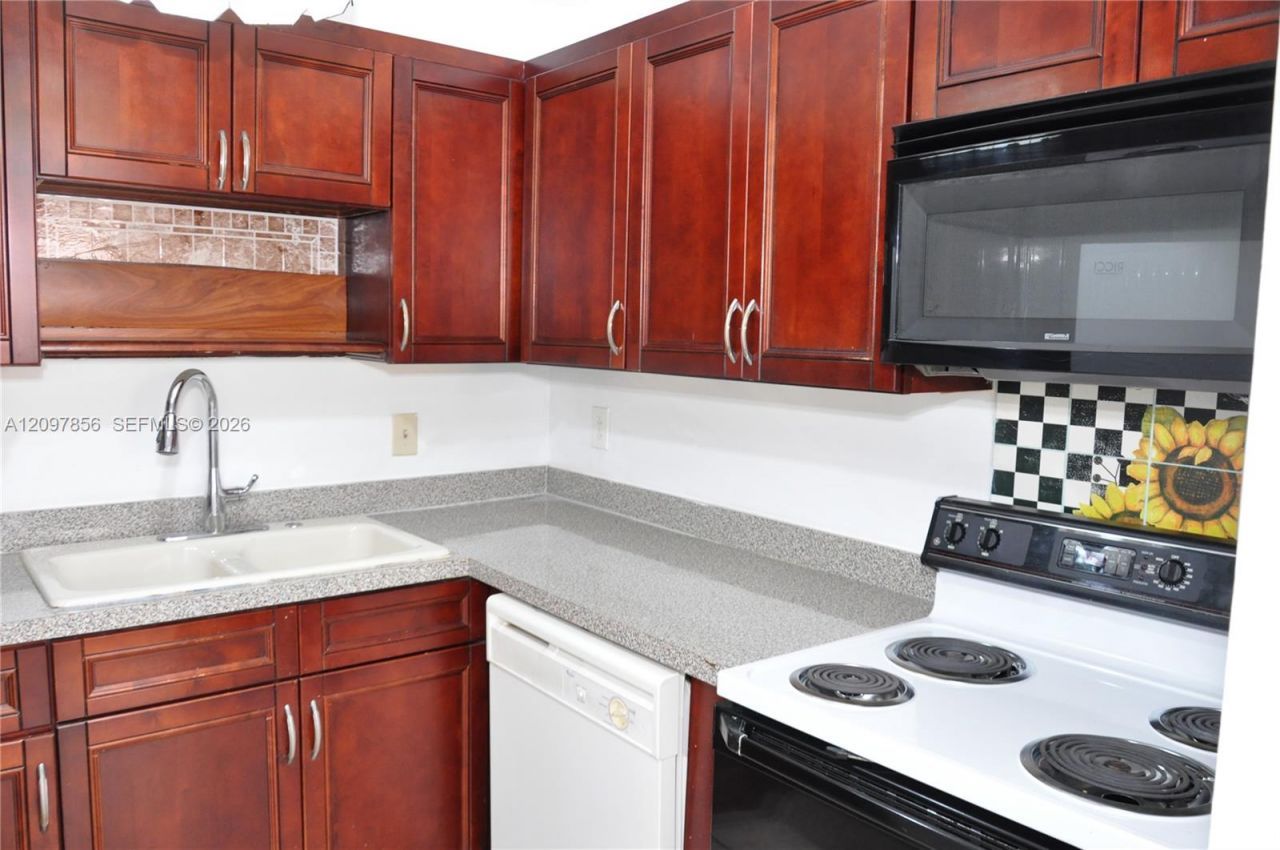 3200 Coral Springs Dr , Unit 211, Coral Springs, FL 33065 Photo