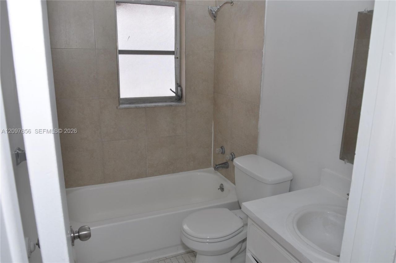 3200 Coral Springs Dr , Unit 211, Coral Springs, FL 33065 Photo