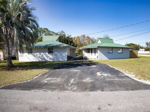 101-103 Jasmine CT , Lake Placid, FL 33852