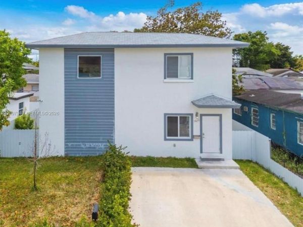 1426 NW 74th St , Miami, FL 33147