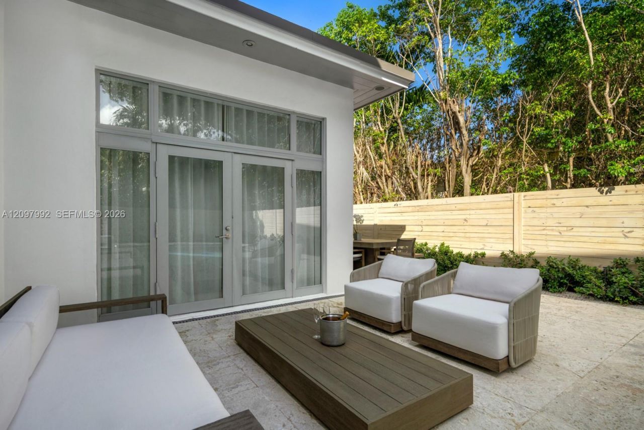 123 W Dilido Dr , Miami Beach, FL 33139 Photo