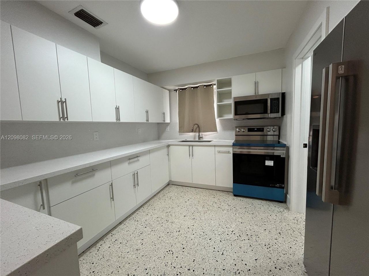 3521 SW 3rd St , Unit 3523, Miami, FL 33135 Photo