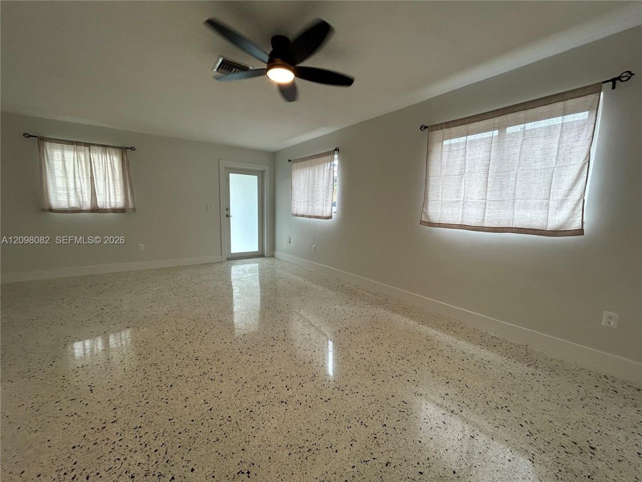3521 SW 3rd St , Unit 3523, Miami, FL 33135 Photo