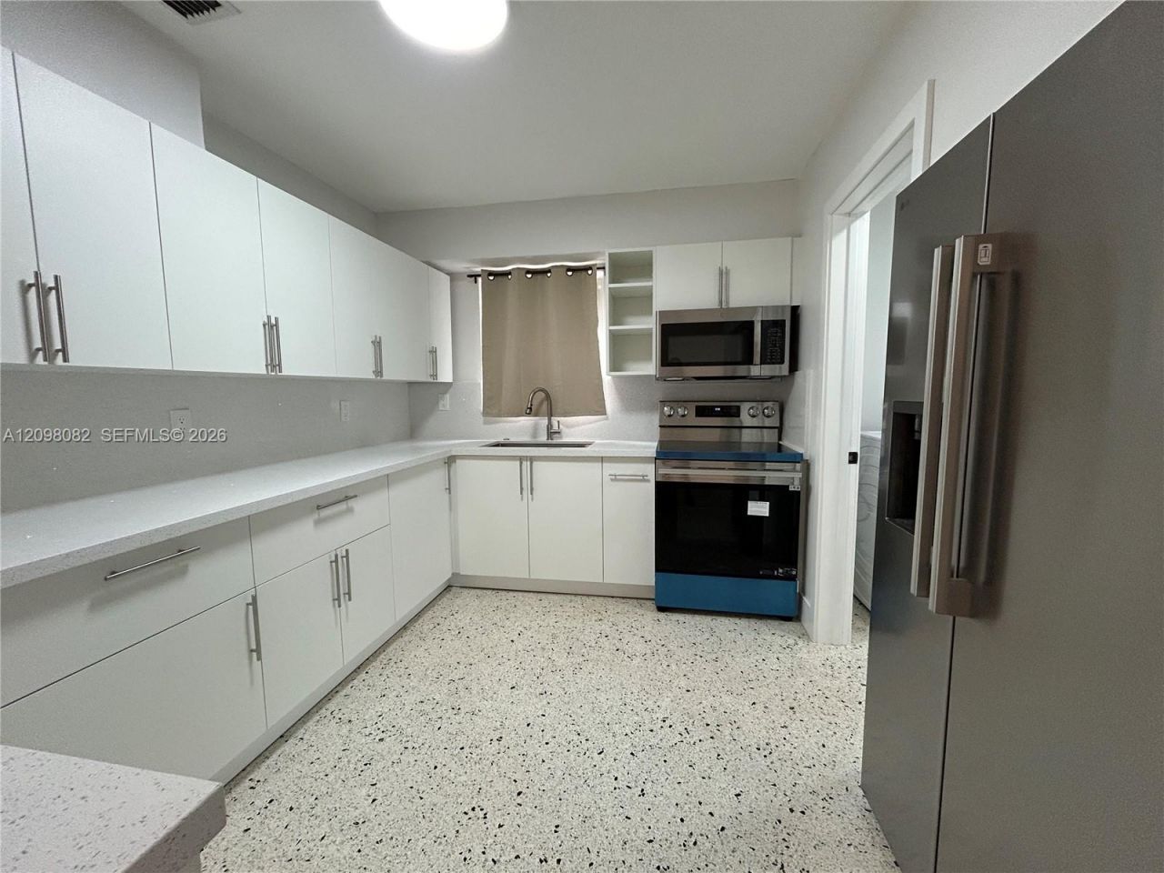 3521 SW 3rd St , Unit 3523, Miami, FL 33135 Photo