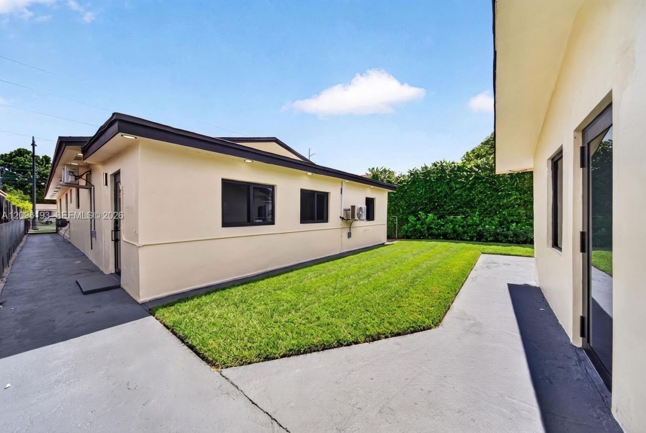2216 SW 62nd Ave , Miami, FL 33155 Photo