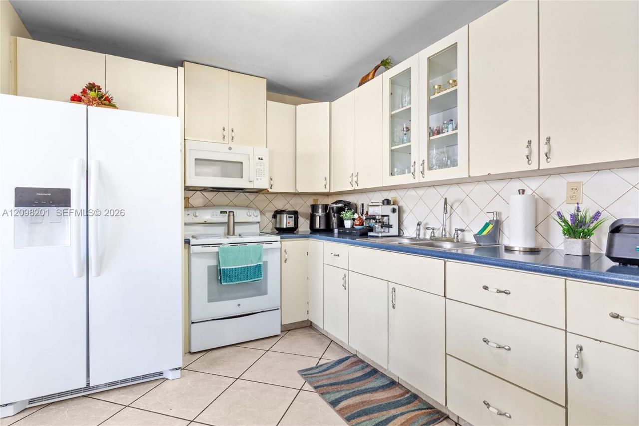2450 SW 90th Ave , Miami, FL 33165 Photo