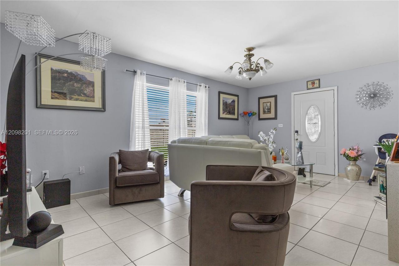 2450 SW 90th Ave , Miami, FL 33165 Photo
